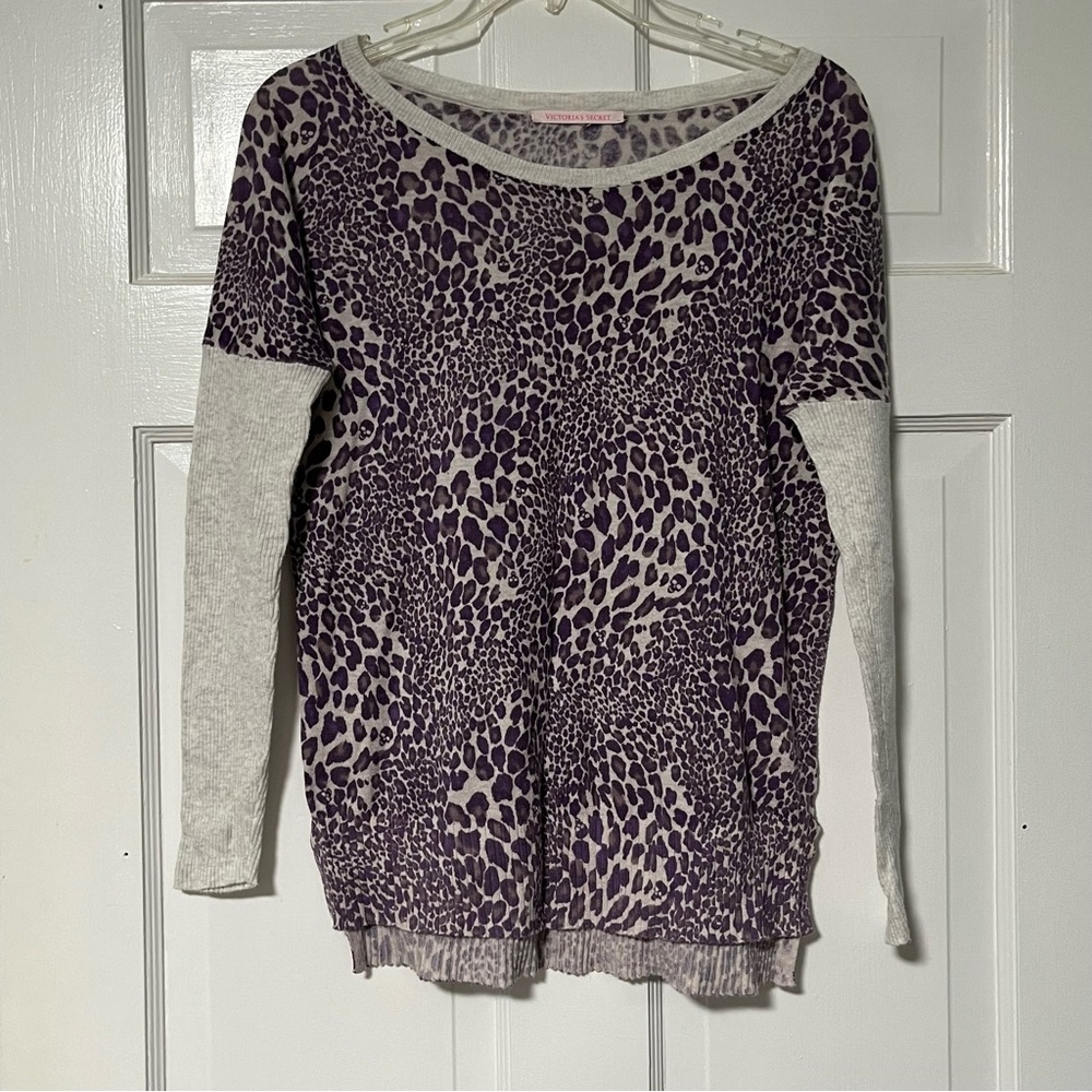 Victoria's Secret Vintage Gray and Purple Leopard Print long sleeve Top